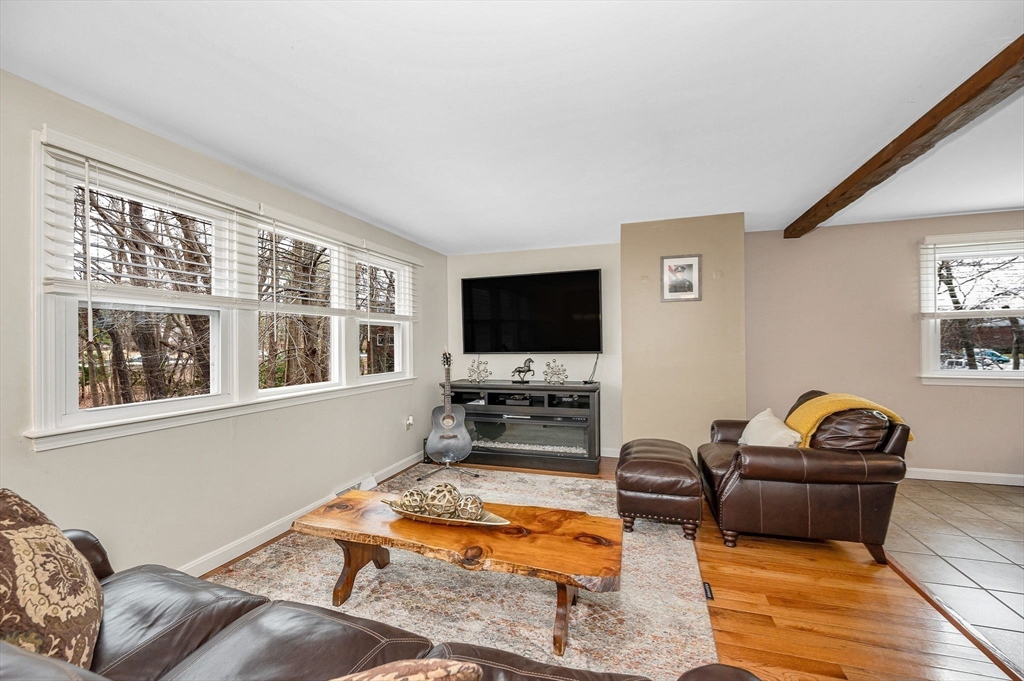12 Autran Ave