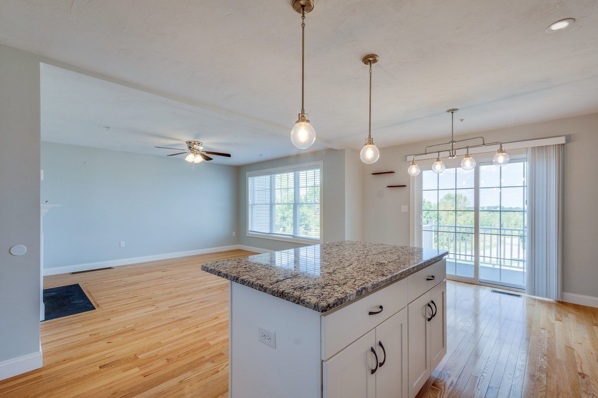1204 Hazelwood Way #1204, Clinton, MA, 1204 Hazelwood Way #1204, Clinton, MA Photo #8