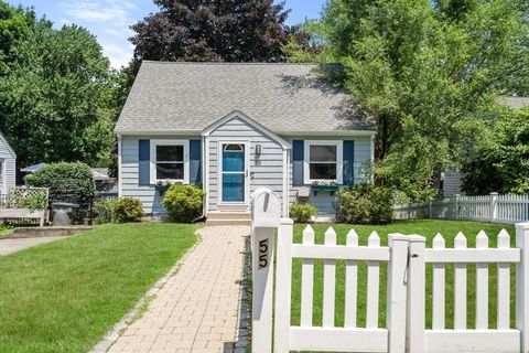 Photo of 55 Joclyn Ave, Framingham, MA 01701 (MLS # 73546524)