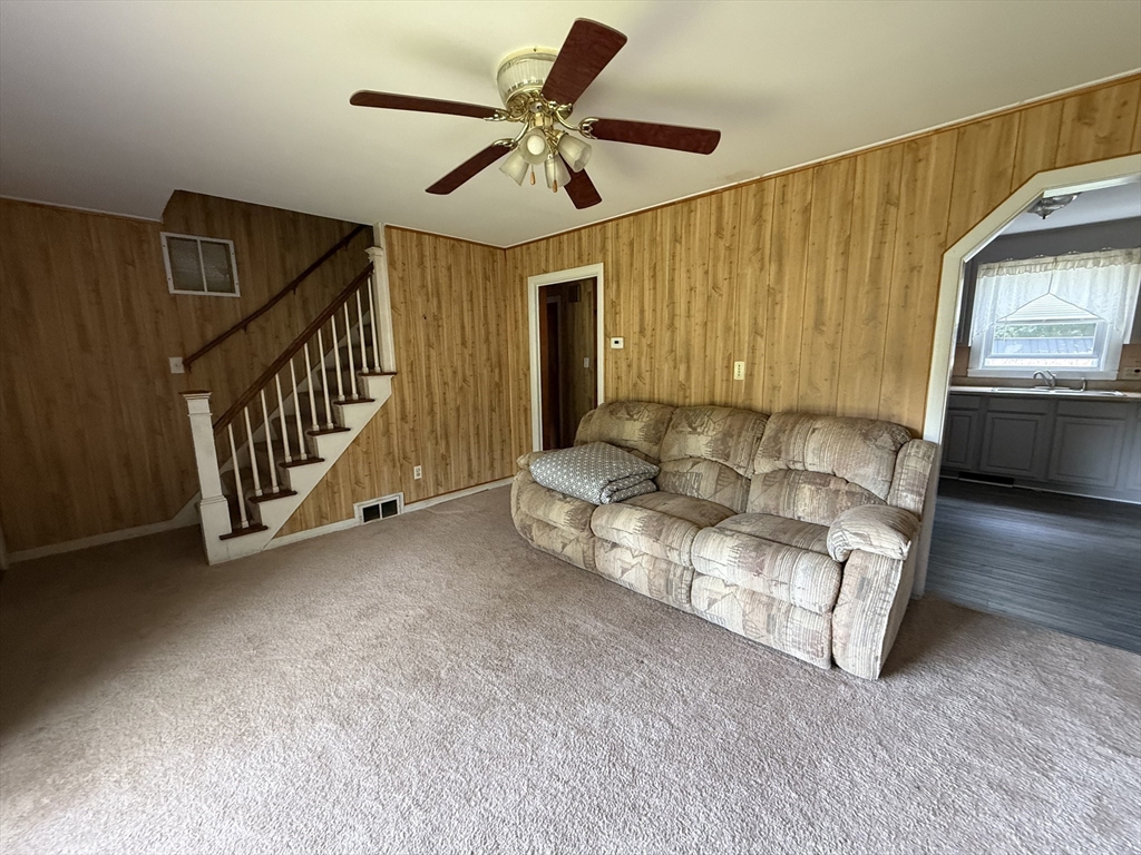 473 Pleasant St