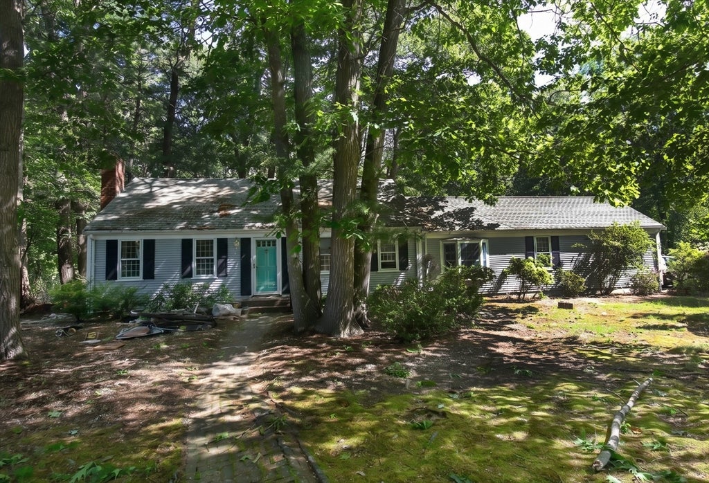 85 Fox Hill Dr
