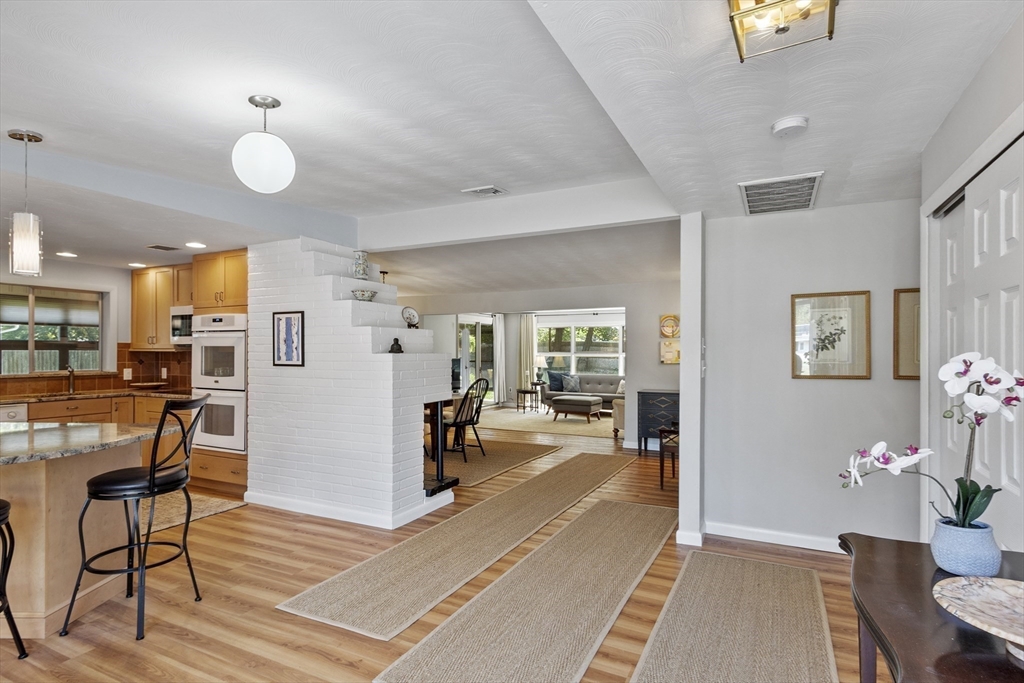 52 Lohnes Rd