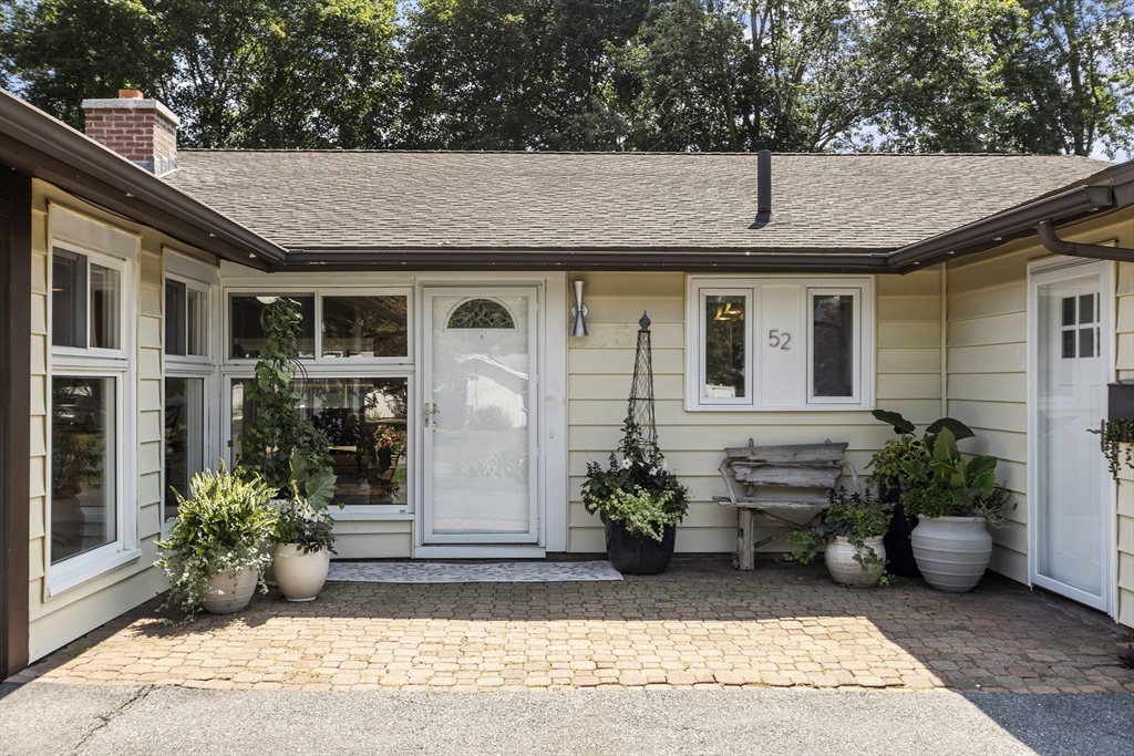 52 Lohnes Rd
