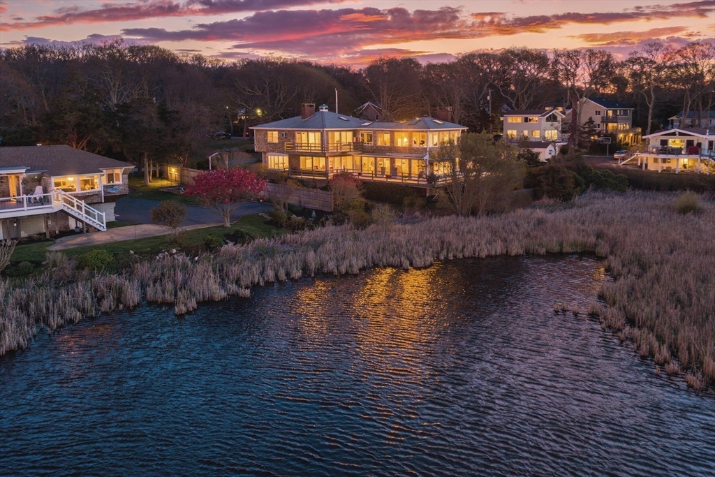 38 Nemasket Rd, Falmouth, MA Photo #4