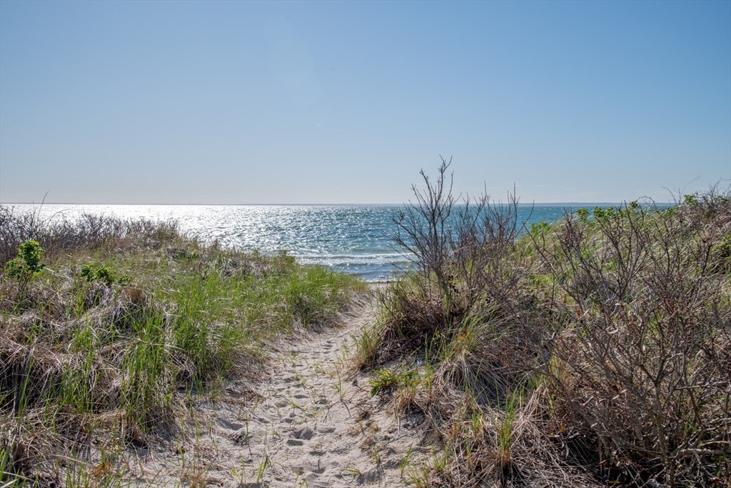 38 Nemasket Rd, Falmouth, MA Photo #7