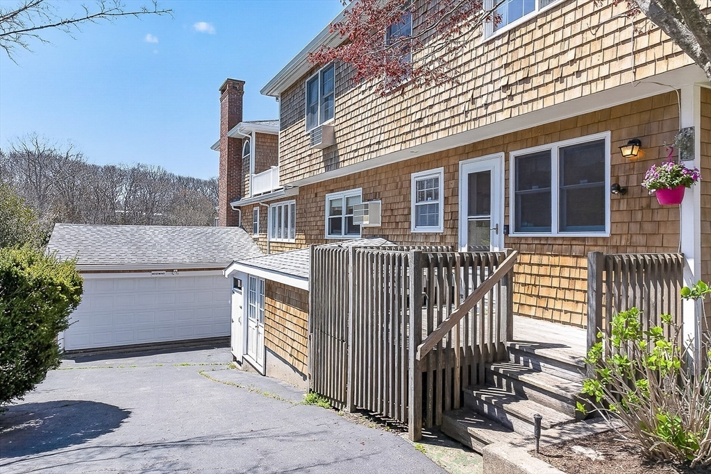 38 Nemasket Rd, Falmouth, MA Photo #11