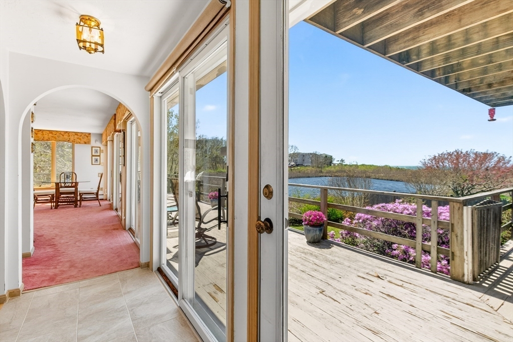 38 Nemasket Rd, Falmouth, MA Photo #13