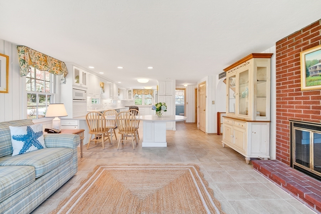 38 Nemasket Rd, Falmouth, MA Photo #21