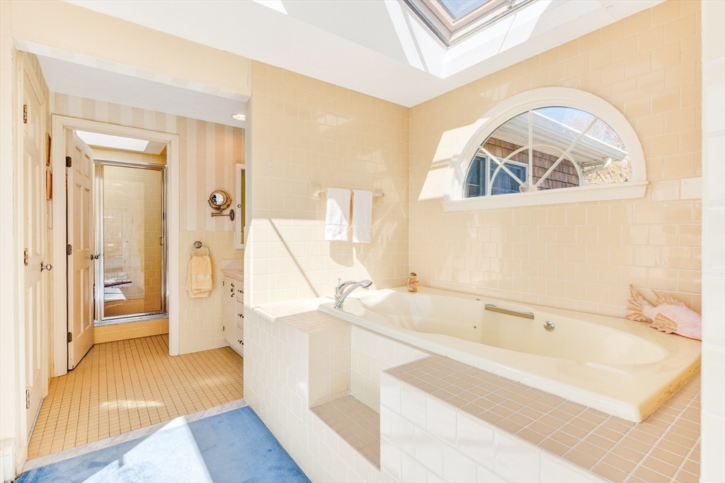 38 Nemasket Rd, Falmouth, MA Photo #33