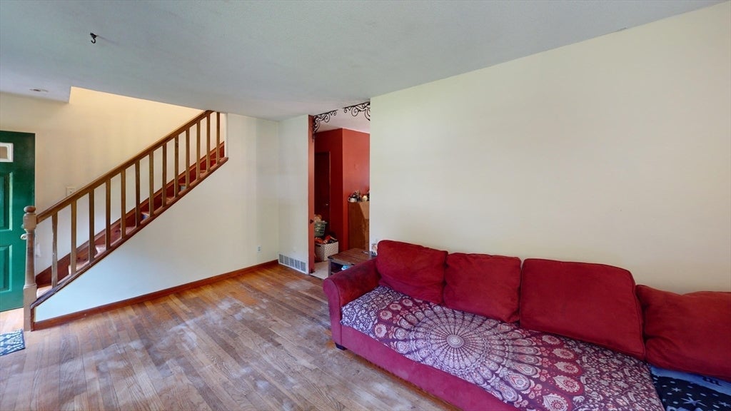 203 Lakeview Ave
