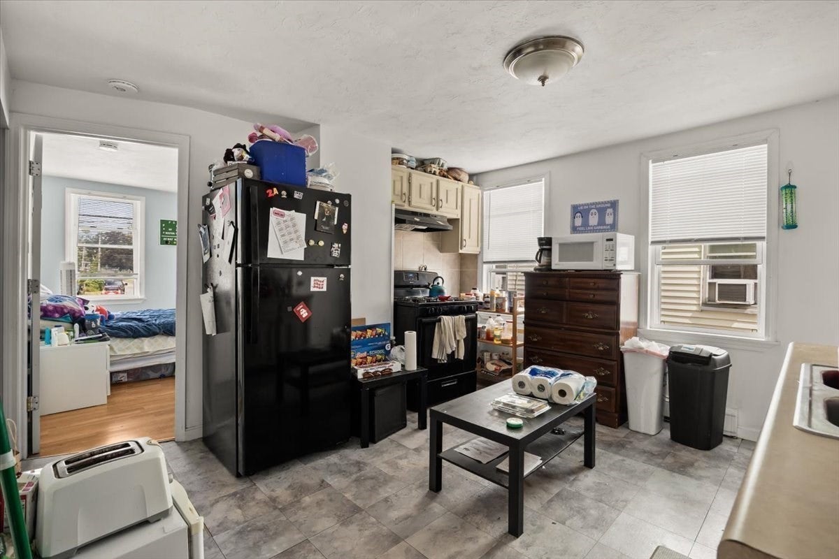 64 Oak St, Taunton, MA, 64 Oak St, Taunton, MA Photo #8