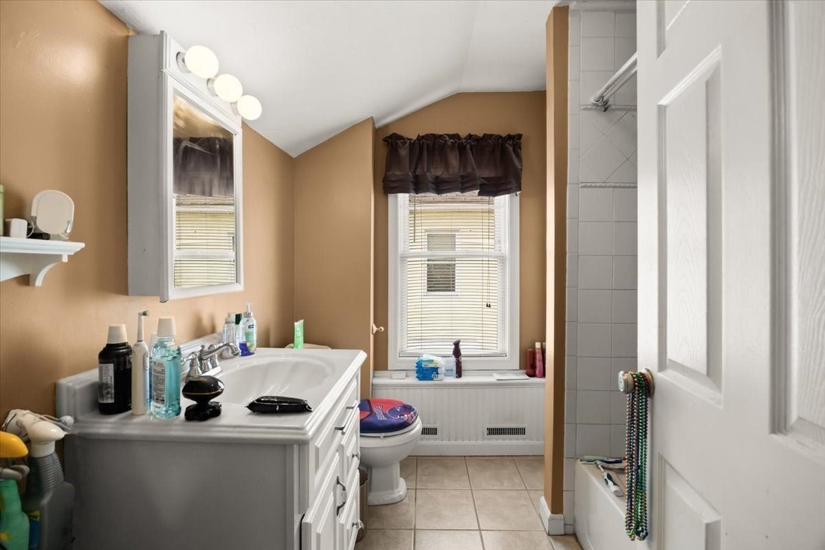 64 Oak St, Taunton, MA, 64 Oak St, Taunton, MA Photo #11