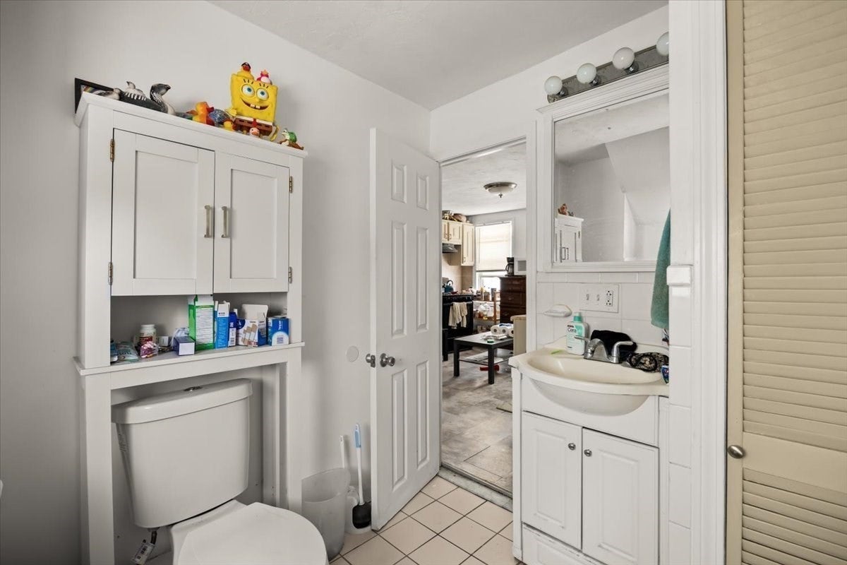 64 Oak St, Taunton, MA, 64 Oak St, Taunton, MA Photo #7