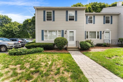Photo of 632 Washington St #A6, Braintree, MA 02184 (MLS # 73560350)