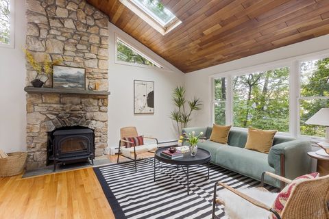 33 Everlyn Avenue Medford MA 02155