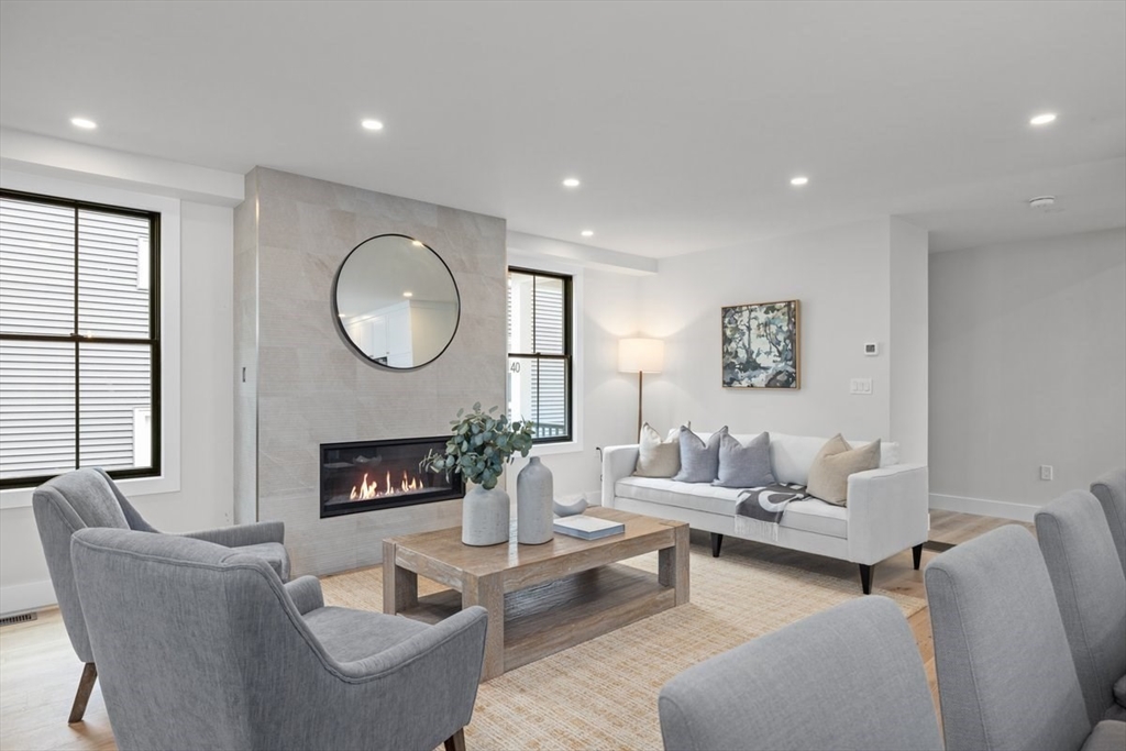 42 Forest St 42
