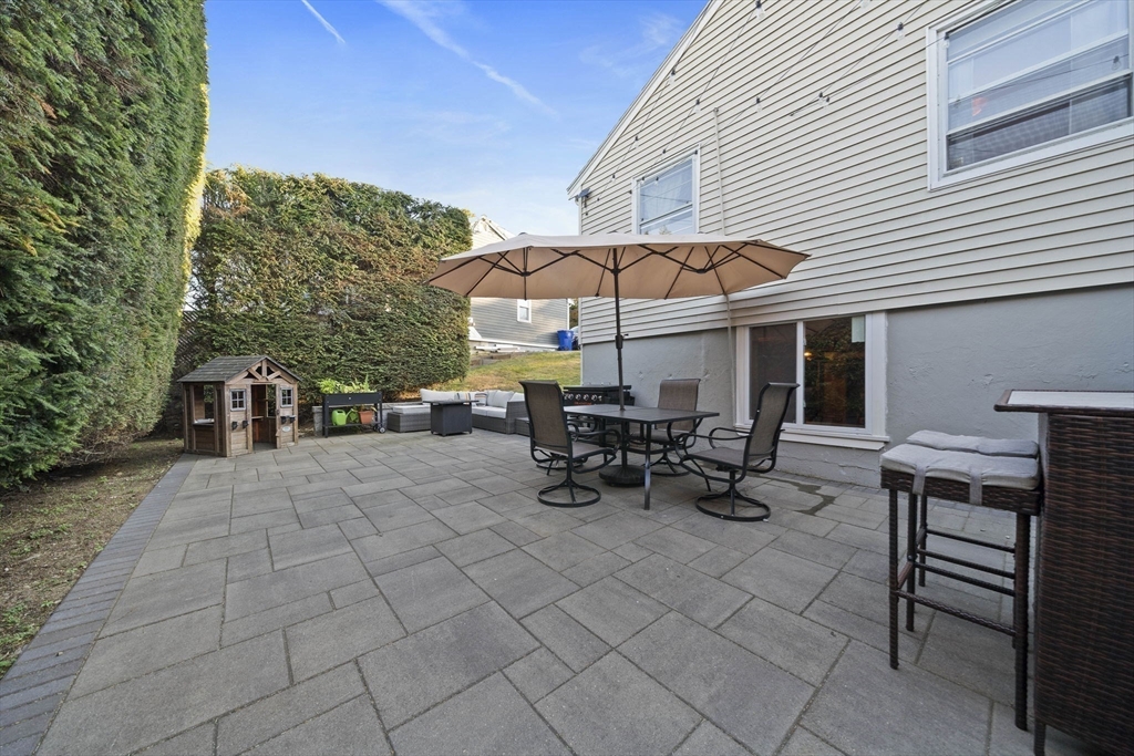 17 Badger Cir