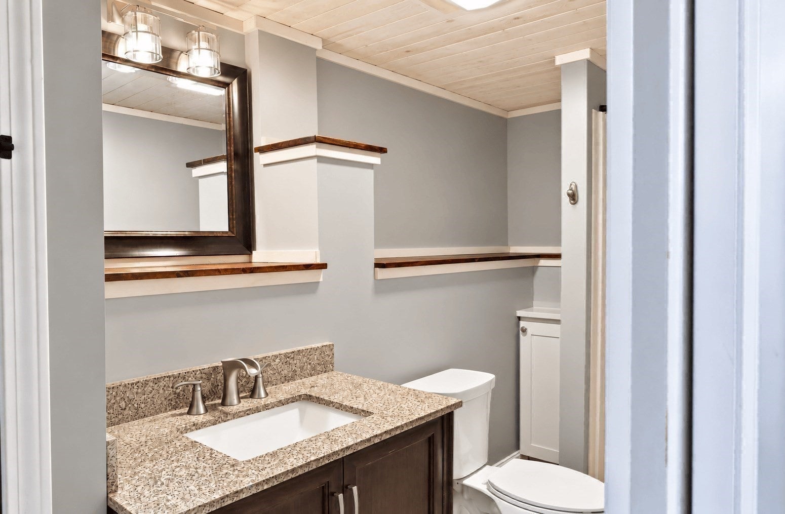 88 N Main St, Bellingham, MA Photo #24
