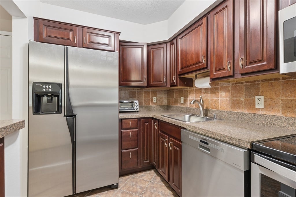 4975 Washington St #209, Boston, MA Photo #1