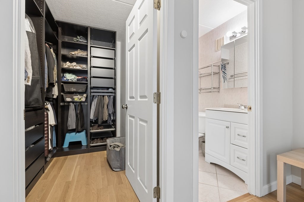 4975 Washington St #209, Boston, MA Photo #10