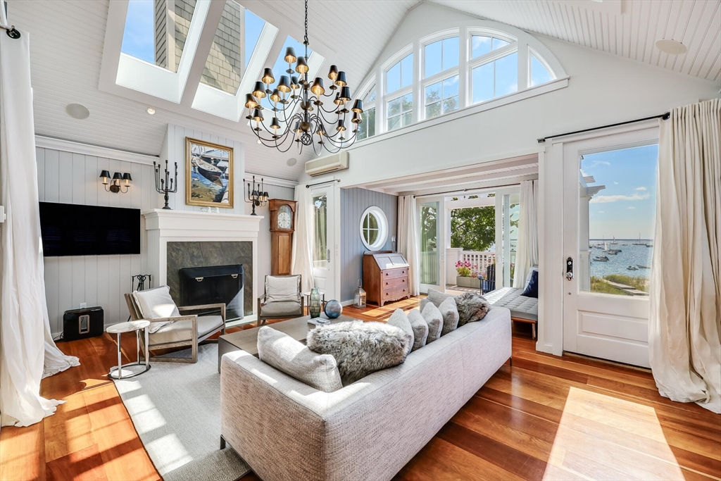 139 Commercial Street Penthouse