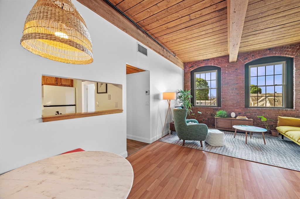 50 Rantoul St 407