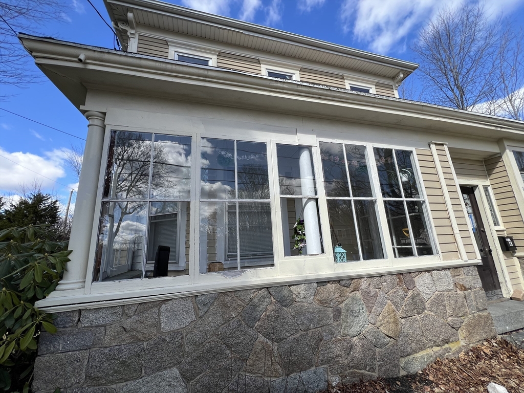 82 Pleasant St
