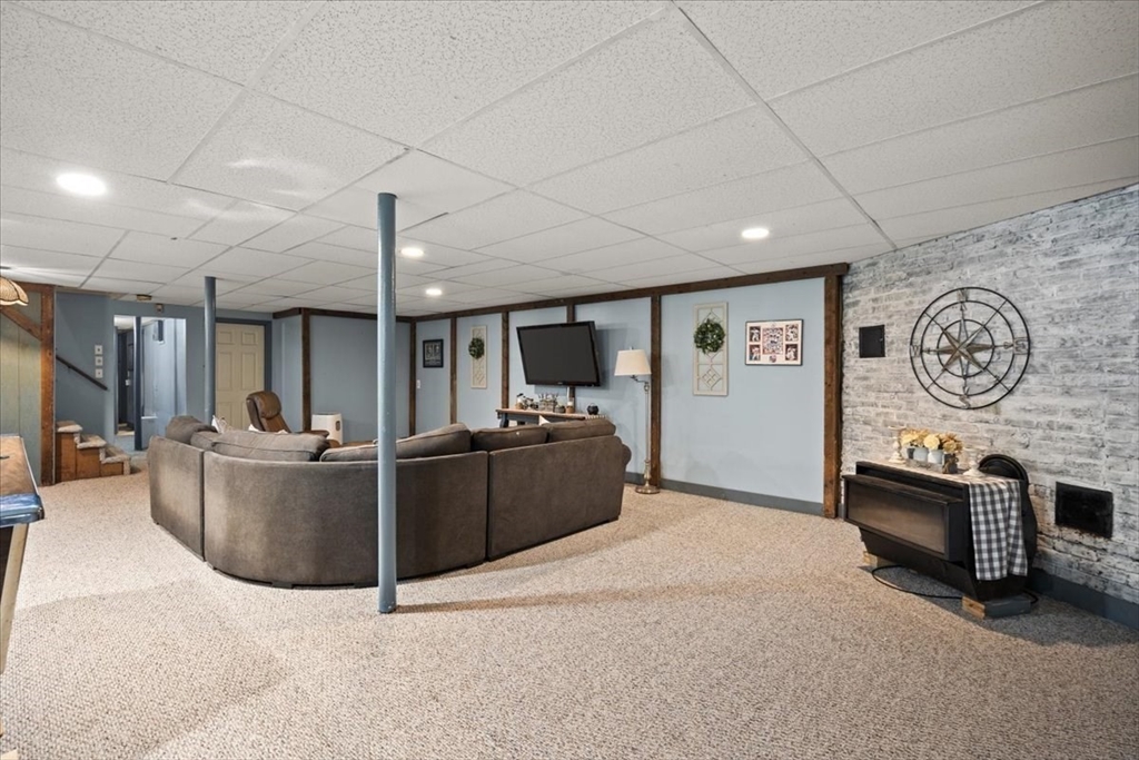 11 Longview Rd, Brockton, MA Photo #35