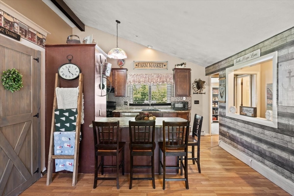 11 Longview Rd