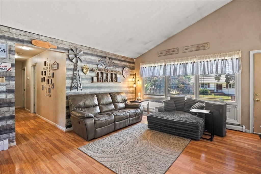 11 Longview Rd, Brockton, MA Photo #10