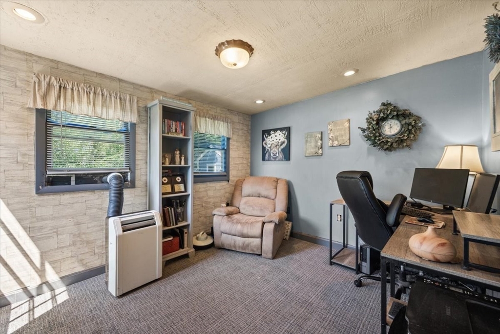 11 Longview Rd, Brockton, MA Photo #31