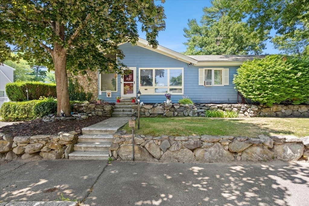 11 Longview Rd, Brockton, MA Photo #1