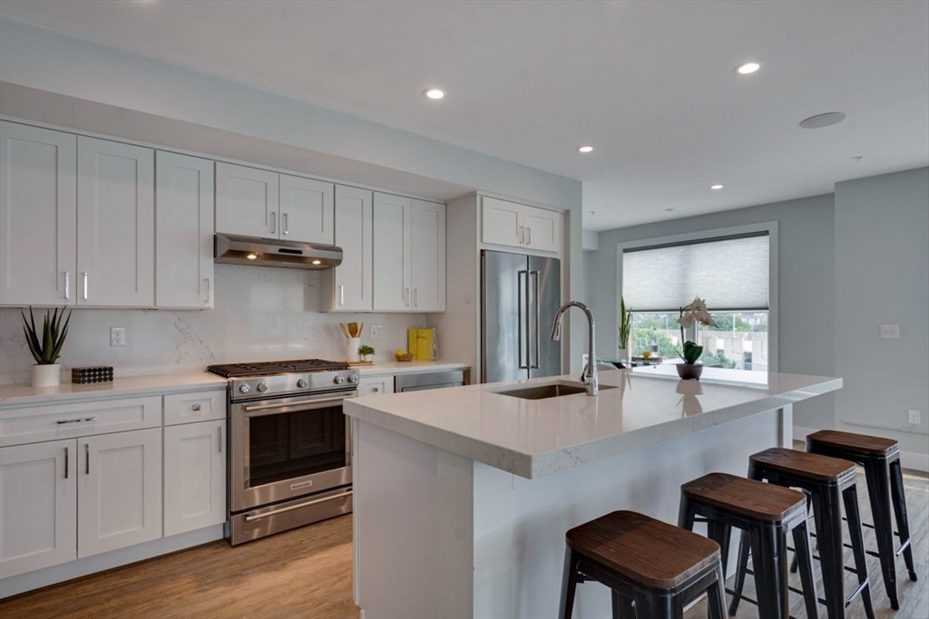 135 Hancock St 18