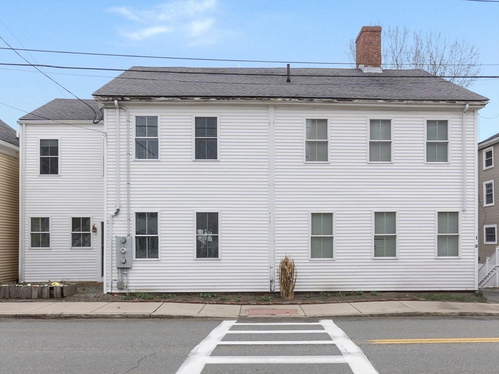 129-135 Water St
