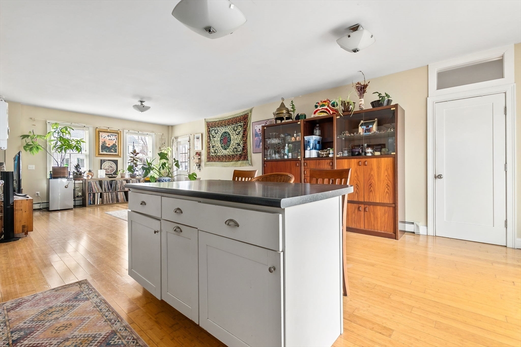 129-135 Water St