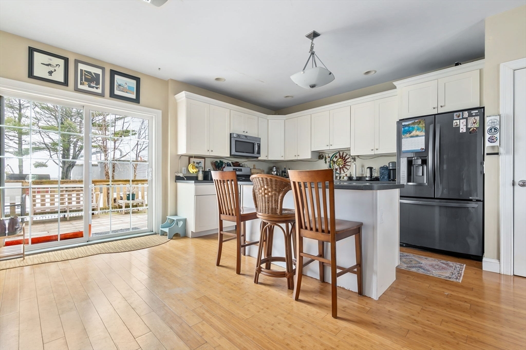 129-135 Water St