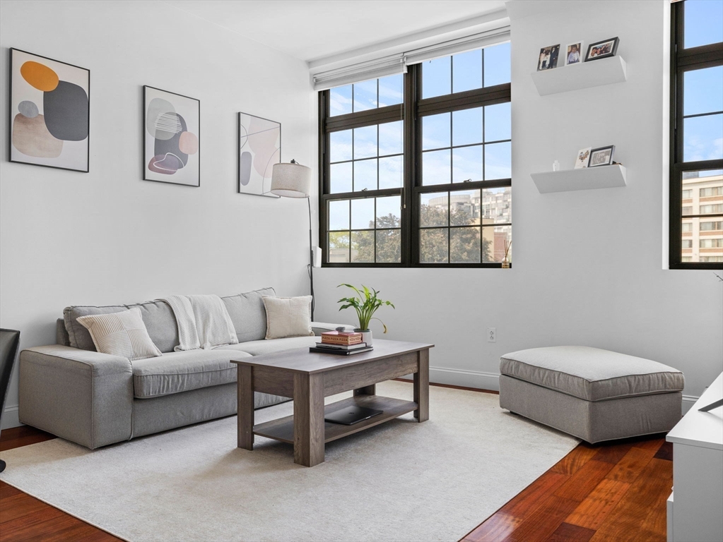 150 Cambridge St 403