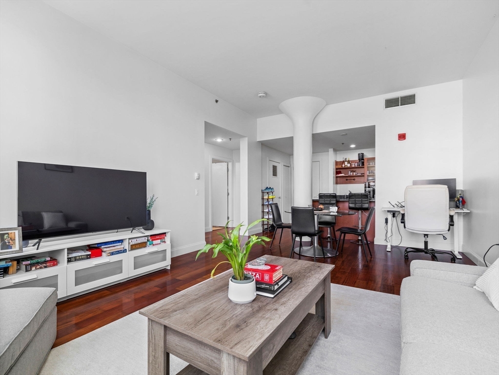 150 Cambridge St 403