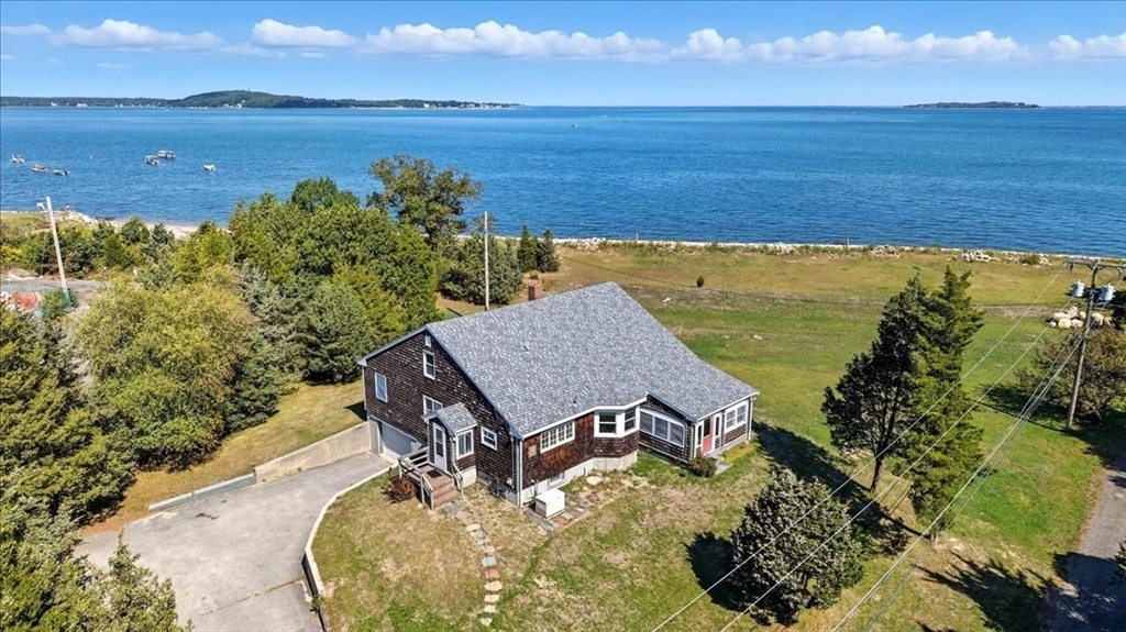 70 Hedge Rd