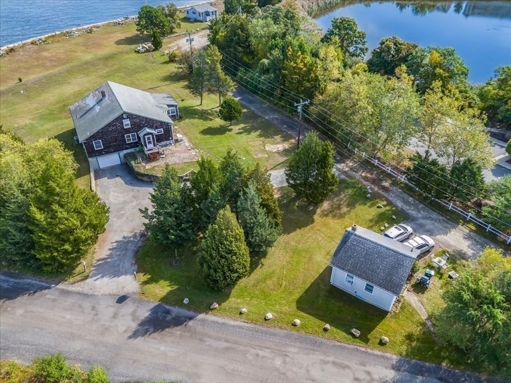 70 Hedge Rd