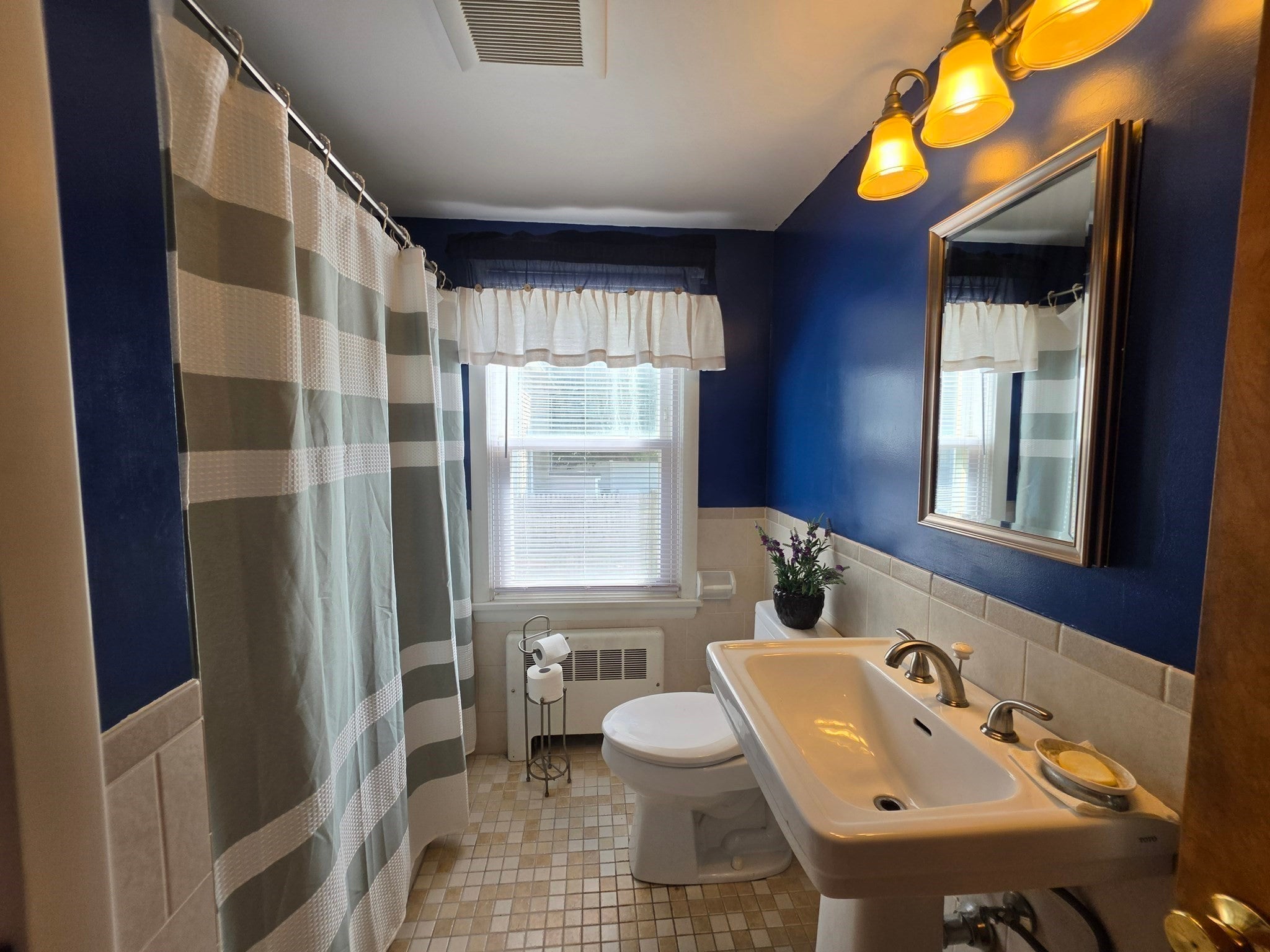 4 Edgemere Rd, Lynn, MA, 4 Edgemere Rd, Lynn, MA Photo #10