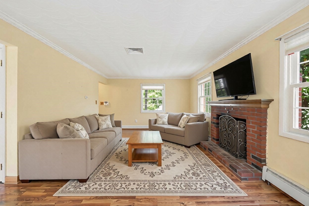 16 Porter Rd, Chelmsford, MA Photo #5