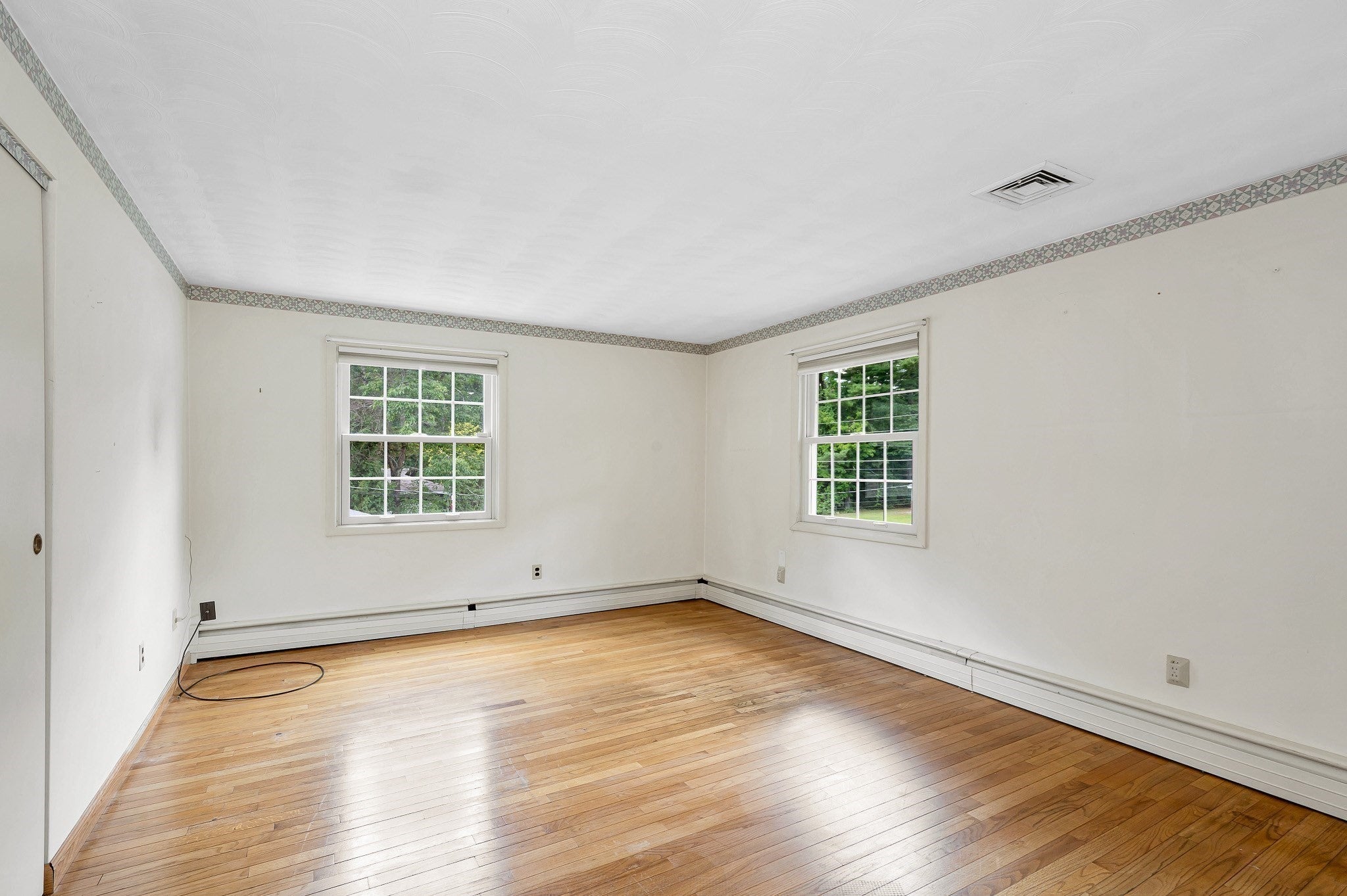 16 Porter Rd, Chelmsford, MA Photo #16