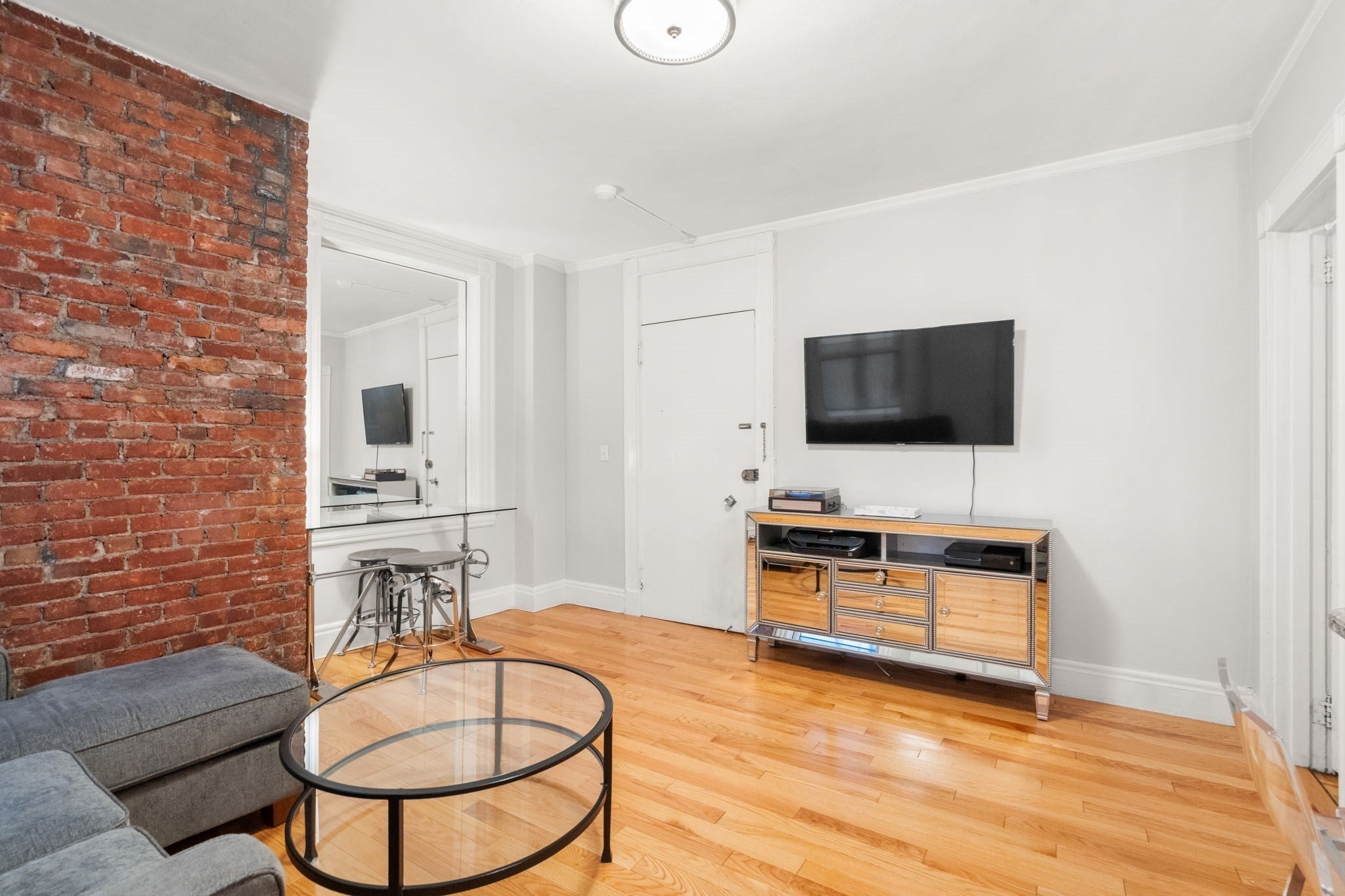 21 Beacon St