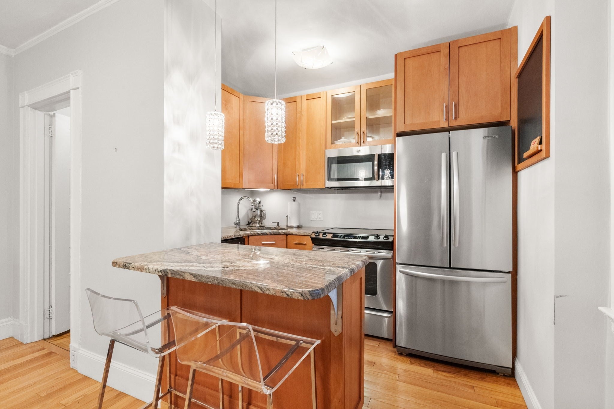 21 Beacon St 3N