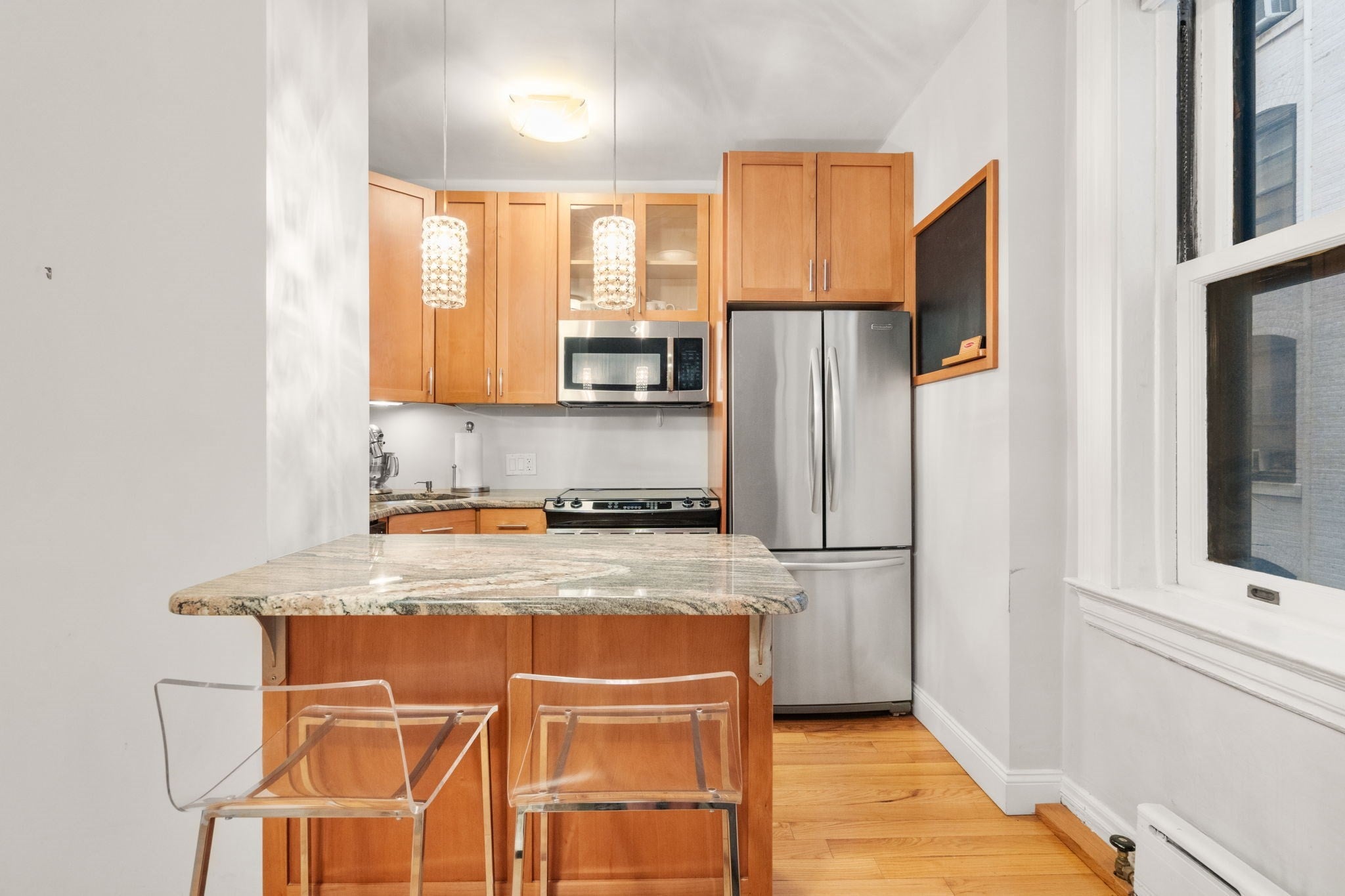 21 Beacon St 3N