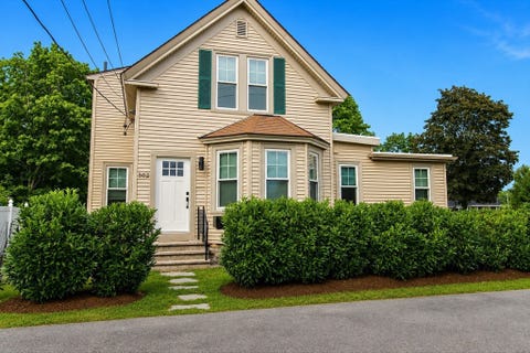 Photo of 302 Pine Street #2, Weymouth, MA 02190 (MLS # 73557204)