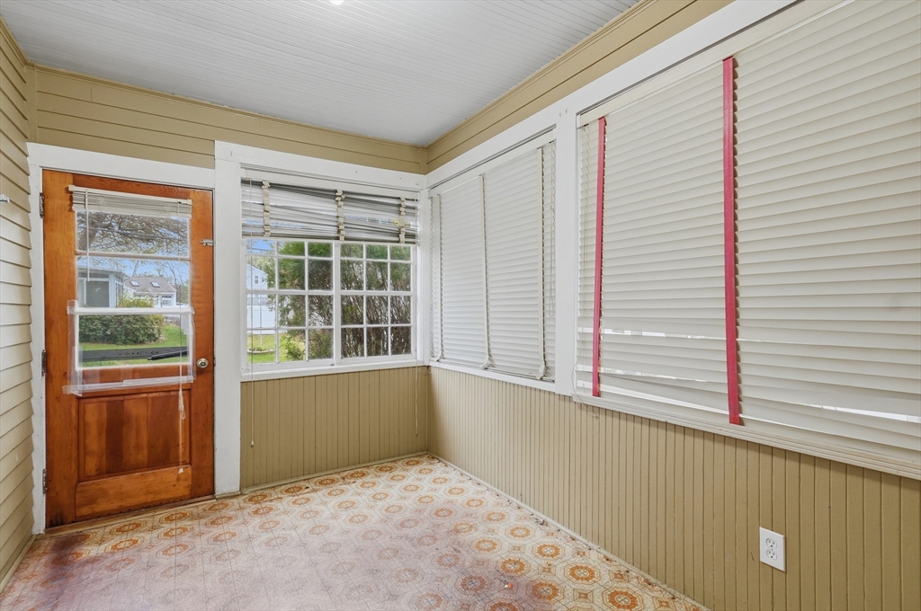 104 Bedford Avenue, Lowell, MA, 104 Bedford Avenue, Lowell, MA Photo #4