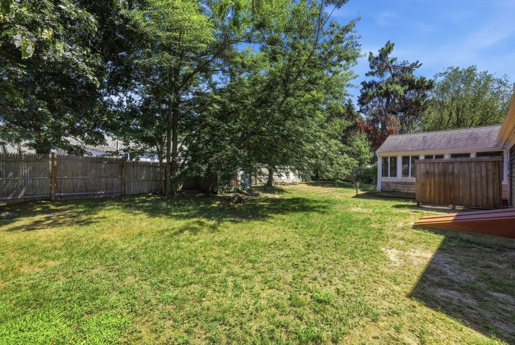 52 Arrowhead Dr, Yarmouth, MA, 52 Arrowhead Dr, Yarmouth, MA Photo #9