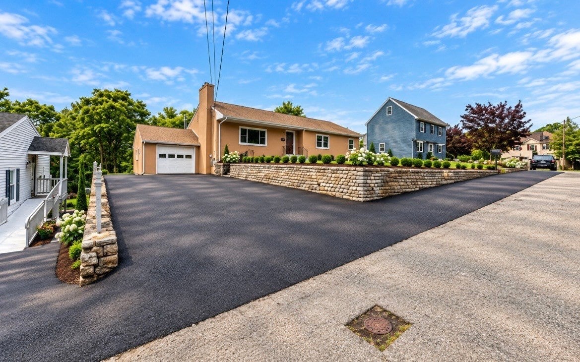 28 Bulfinch Ter, Lynn, MA, 28 Bulfinch Ter, Lynn, MA Photo #4
